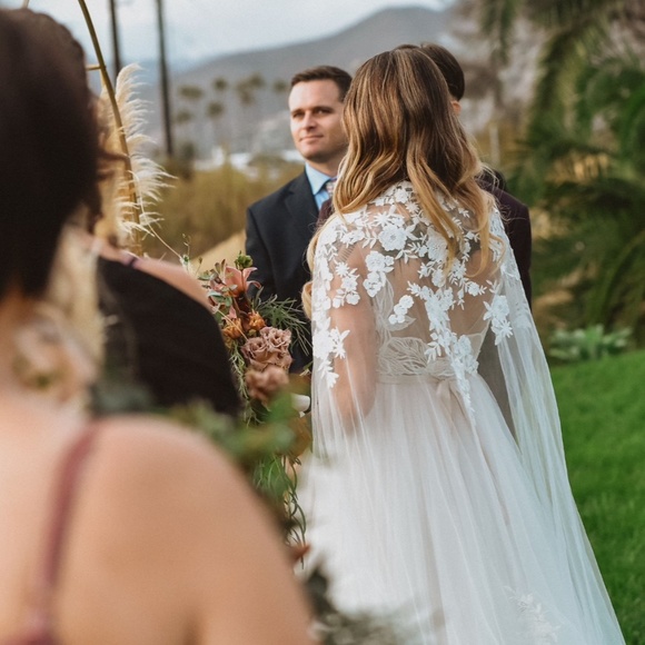 BHLDN WEDDING GOWN AND CAPE - Picture 5 of 7